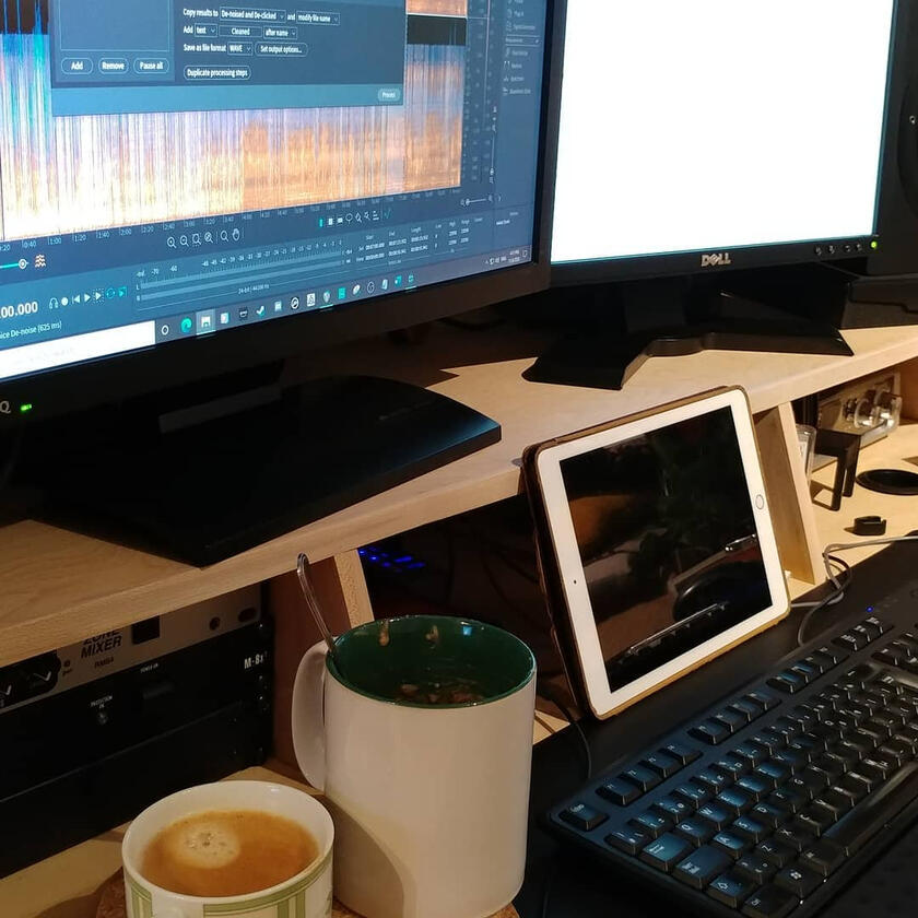 Elaine Christine Gallant's composing desk.